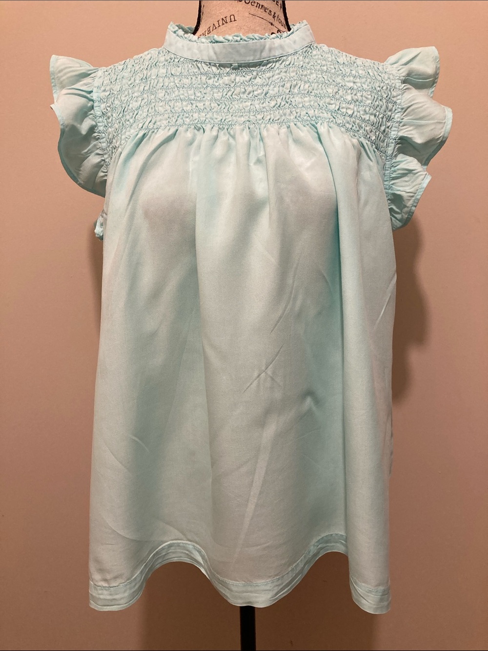 crown & ivy mint green  Smocked Flutter Sleeve Blouse xl
